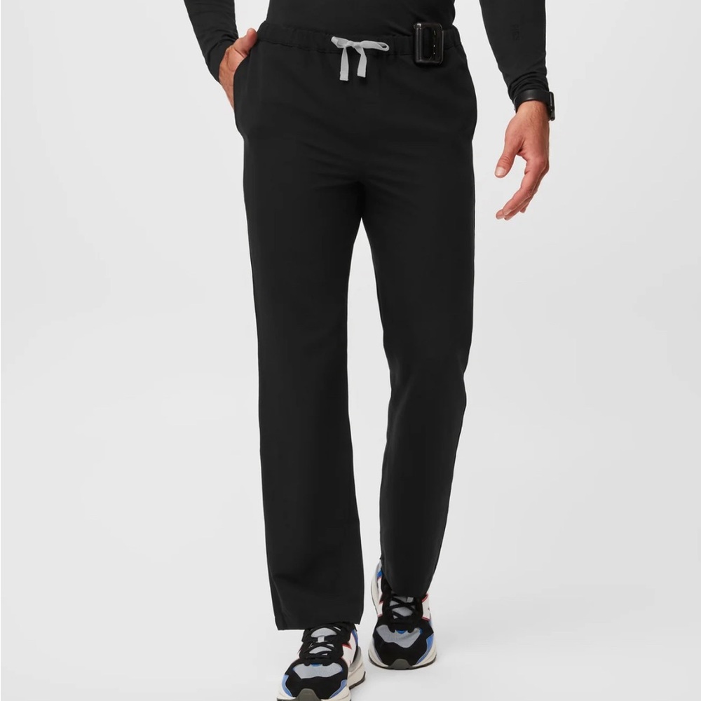 Like New Figs Men’s Pisco Basic Black Scrub Pants